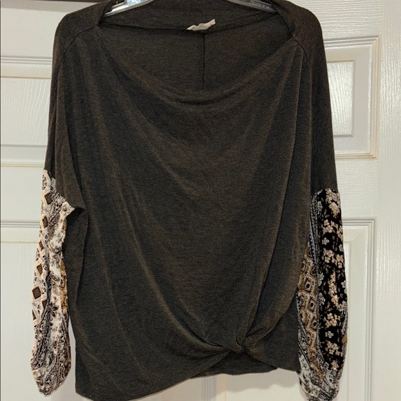 Promesa Women's Black and Cream Top size XL - Picture 1 of 5